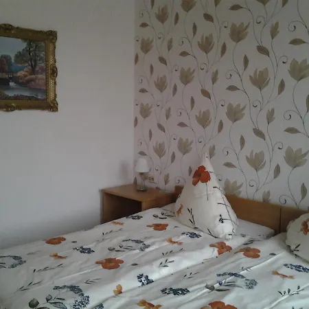 Zur Alten Eiche Bed and Breakfast