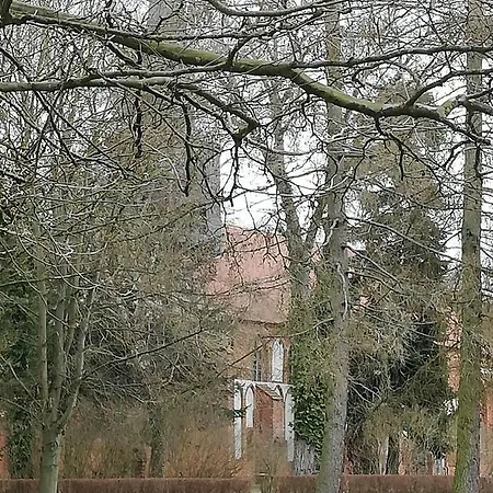 Zur Alten Eiche Bed and Breakfast 3*