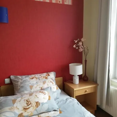Zur Alten Eiche Bed and Breakfast 3*