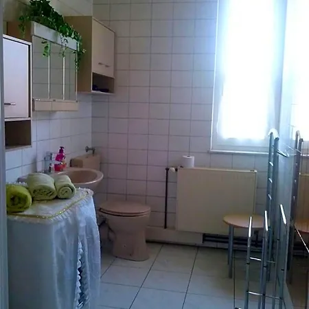 Zur Alten Eiche Bed and Breakfast 3*