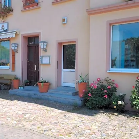 Zur Alten Eiche Bed and Breakfast 3*