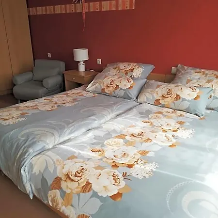 Zur Alten Eiche 3*