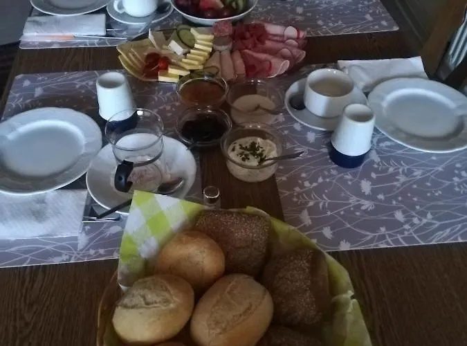 Zur Alten Eiche Oda ve Kahvaltı 3*